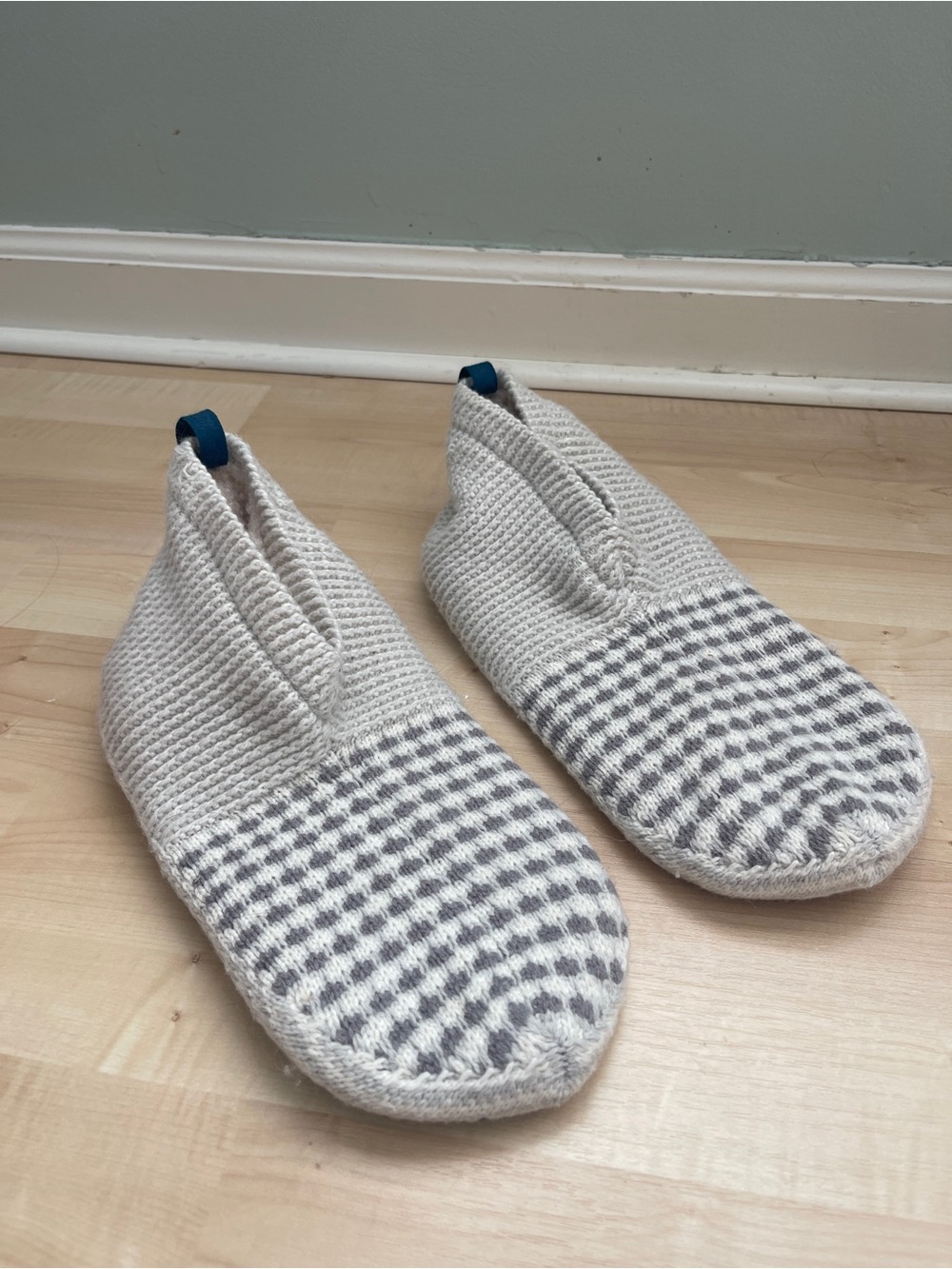 BOMBAS Gripper Slipper -women’s size large (us12-14)